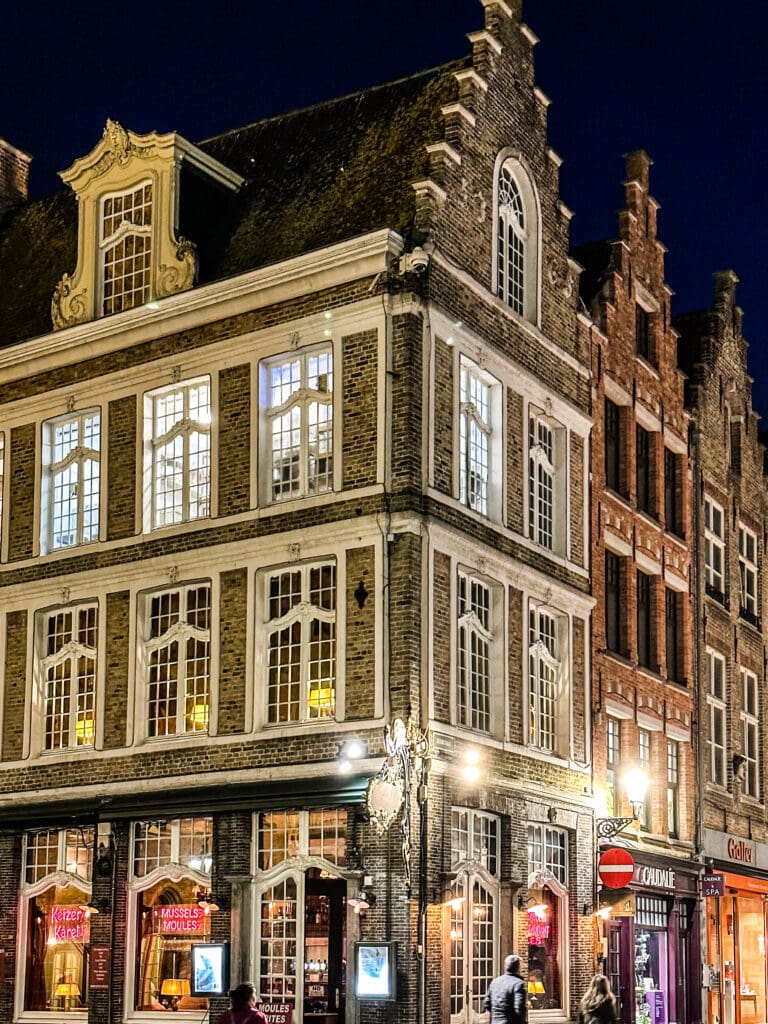 Bruges by night
